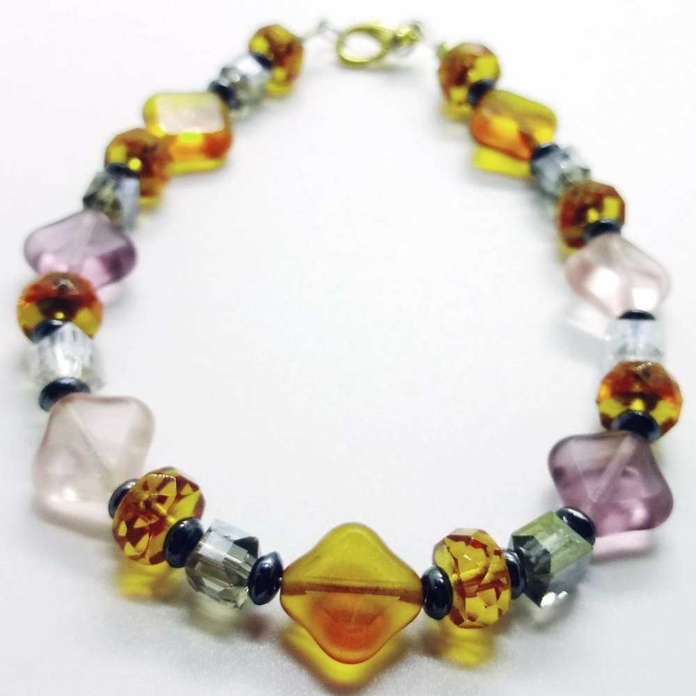 Women's Fall Multi-Shaped Faceted Glass Bracelet